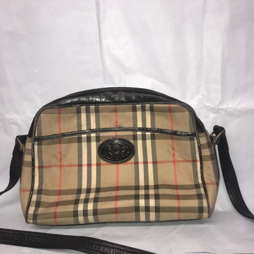 Burberry purse
